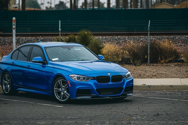 Achat de voiture pour la famille : aspects à considérer